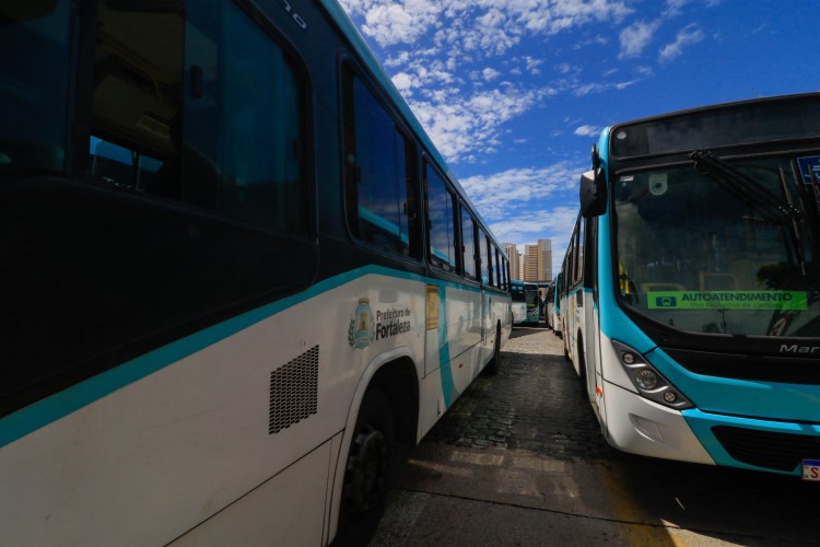 Oferta de transporte público no Ceará corre risco de se tornar "inviável" diante da alta de custos e prejuízos acumulados