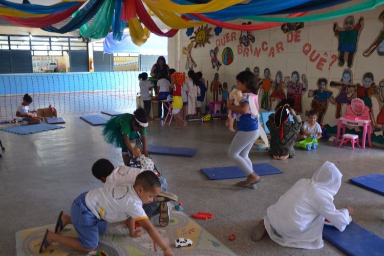 Crianças do Centro de Educação Infantil do Núcleo Bandeirante.