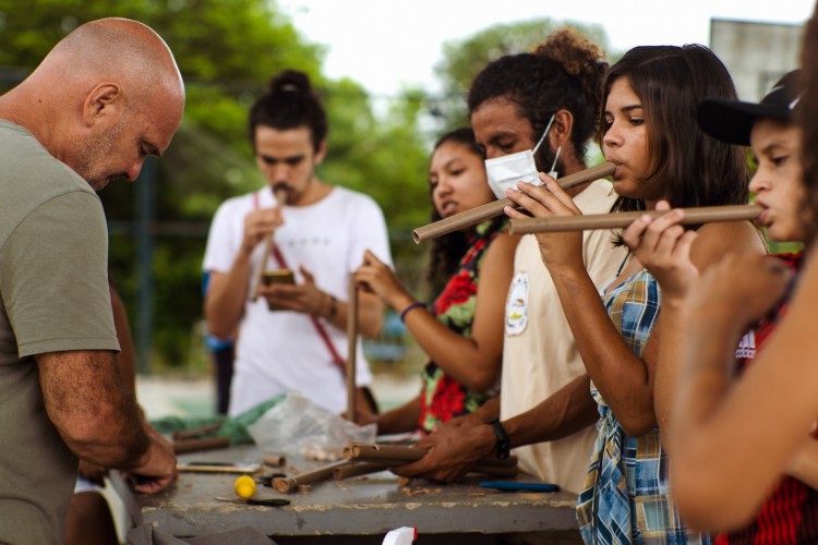 Projeto Aprendizes-Musicalizando atuava na comunidade Jenipapo-Kanindé, em Aquiraz, desde abril, e expandiu para mais duas localidades no município