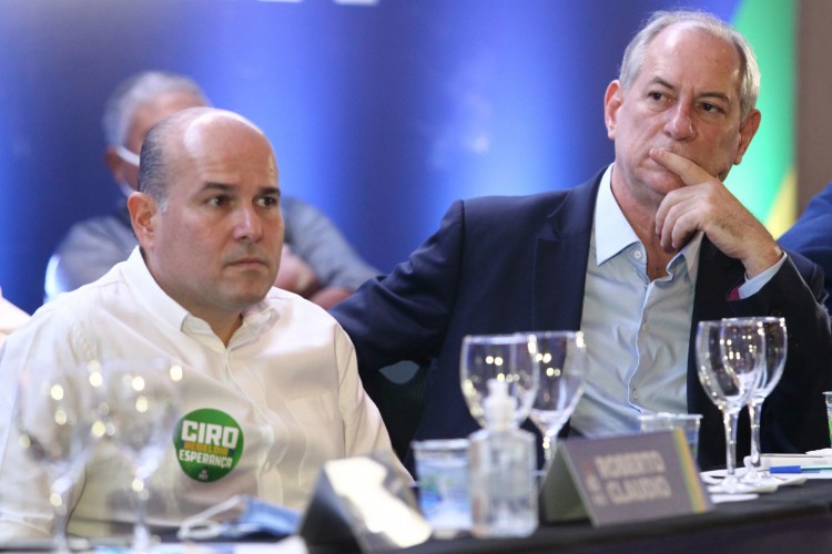 Roberto Cláudio e Ciro Gomes na convenção do PDT