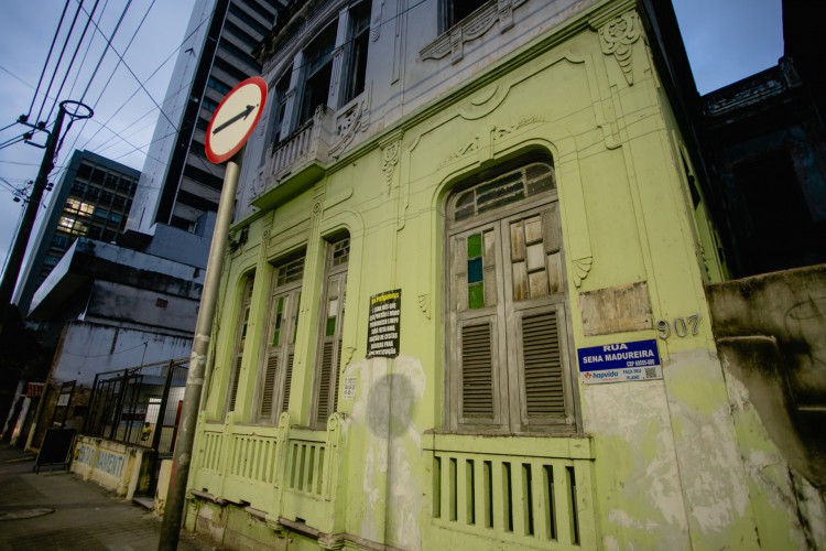 Prédio histórico no Centro de Fortaleza, às margens do riacho Pajeú, será restaurado e transformado em espaço cultural