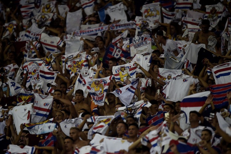 Torcida do Fortaleza no jogo Fortaleza x River Plate, na Arena Castelão, pela Copa Libertadores