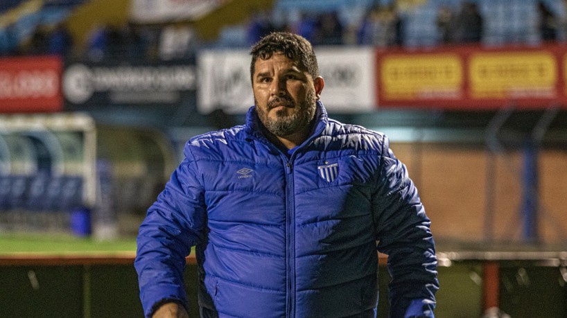 Técnico Eduardo Barroca no jogo Avaí x Fortaleza, na Ressacada, pelo Campeonato Brasileiro Série A