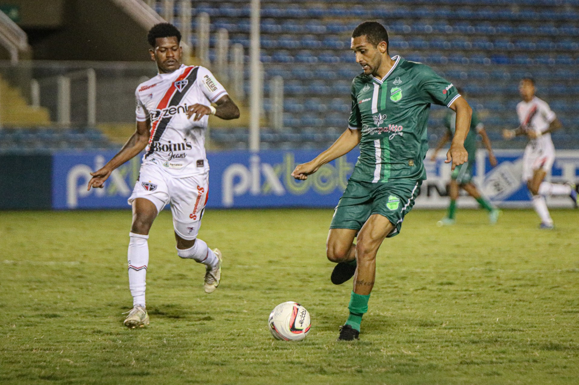 O Floresta derrotou o Ferroviário em clássico estadual pela Série C.  (Foto: Ronaldo Oliveira / ASCOM Floresta EC)