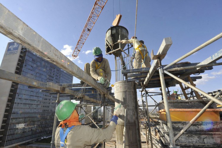 Custo da construção civil no Ceará fica maior em junho