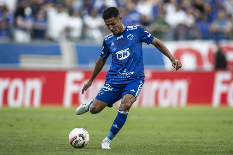 Cruzeiro e Vila Nova se enfrentam pelo Brasileirão Série B 2022 hoje, 1°; onde assistir ao vivo aos jogos do dia e horário do jogo.