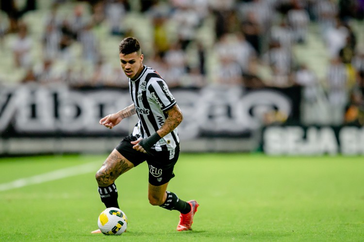 FORTALEZA, CE, BRASIL, 26-06.2022: Richard Coelho. Ceara x Atletico Goieniense, pelo campeonato brasileiro na Arena castelão. em epoca de COVID-19. (Foto:Aurelio Alves/ Jornal O POVO)