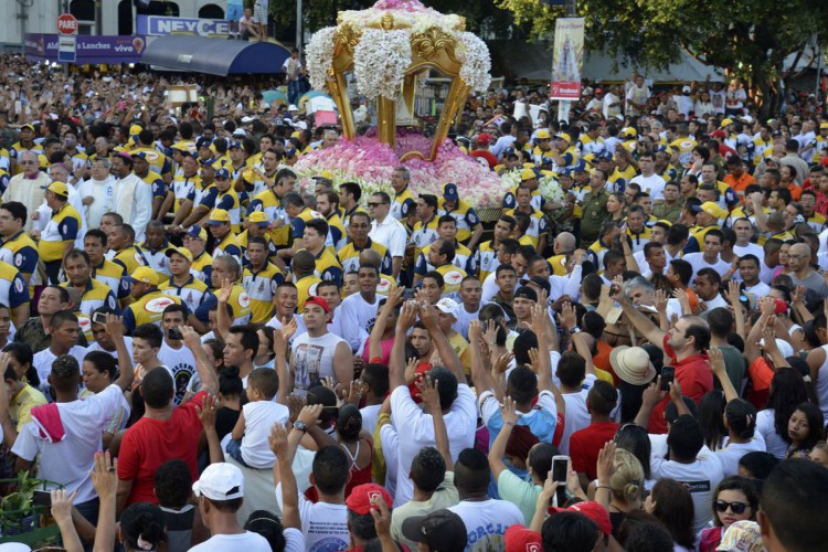 Belém - Círio de Nazaré, grande procissão rumo a Praça Santuário de Nazaré (Wilson Dias/Agência Brasil)