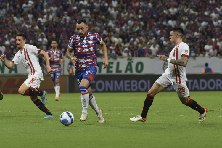 Fortaleza e Estudiantes se enfrentaram no Castelão pelas oitavas de final da Copa Libertadores 2022. 