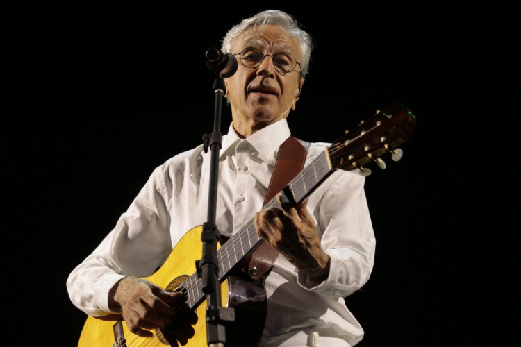 CAETANO Veloso tocou canções antigas e do novo trabalho