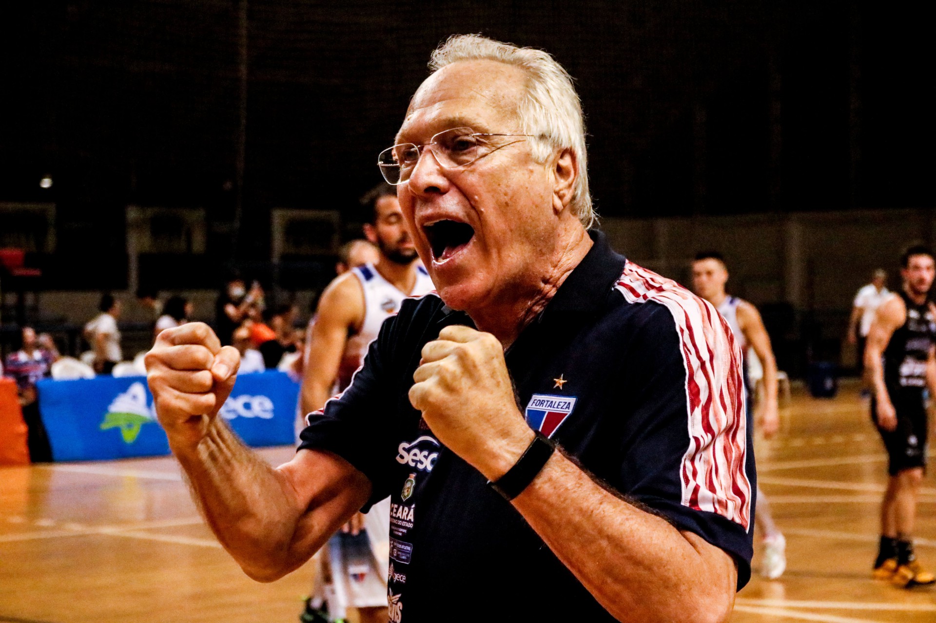 Coordenador técnico Alberto Bial no jogo Fortaleza Basquete Cearense x Brasília, no ginásio da Unifor (Foto: Mateus Lotif/Fortaleza BC)