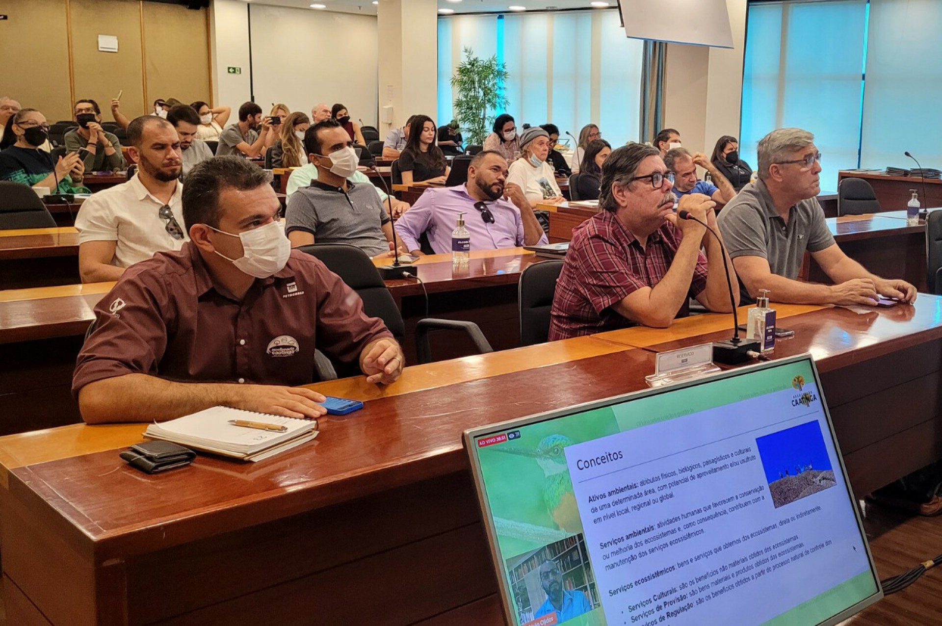 O projeto "No Clima da Caatinga", idealizado pela Associação Caatinga, realizou no último dia 23 de junho, na Federação das Indústrias do Estado do Ceará (FIEC), uma oficina sobre criação e gestão de Reservas Particulares do Patrimônio Natural (RPPN)