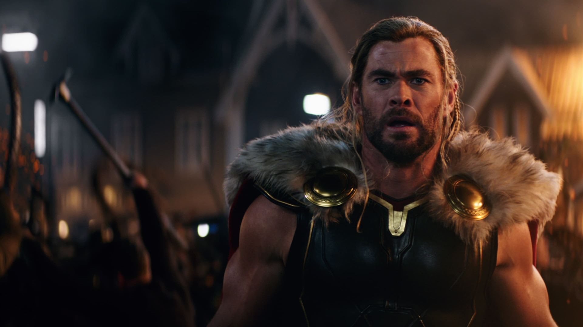 Thor: Amor e Trovão pesa a mão no humor, mas ainda entrega