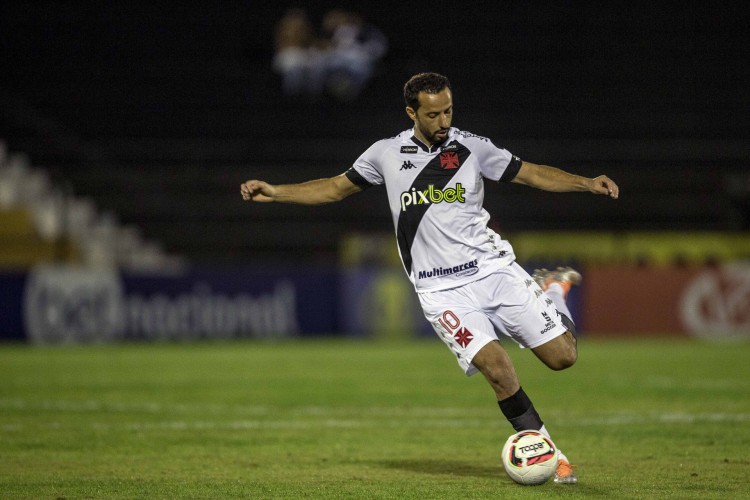 Vasco e Sampaio Corrêa se enfrentam pelo Brasileirão Série B 2022 hoje, 26; onde assistir ao vivo aos jogos do dia e horário do jogo.