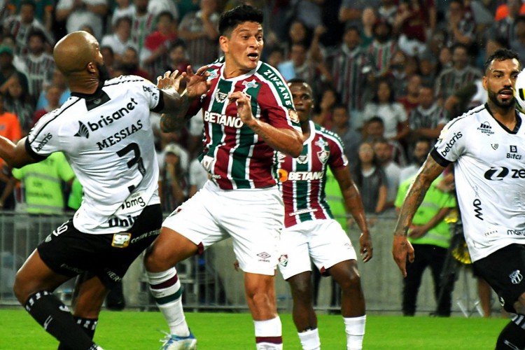 Lance do jogo entre Fluminense e Ceará, no Maracanã, pela Série A