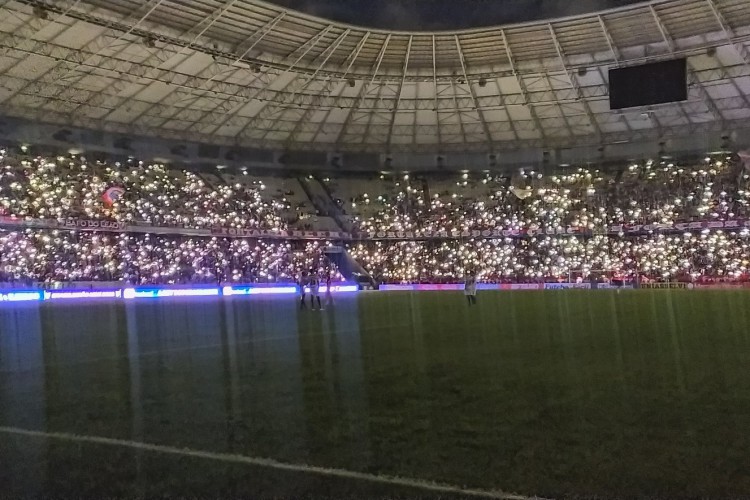 10.07.22 Apagão elétrico na partida entre o Fortaleza e o Palmeiras na Arena Castelão (Foto LC Moreira/AE