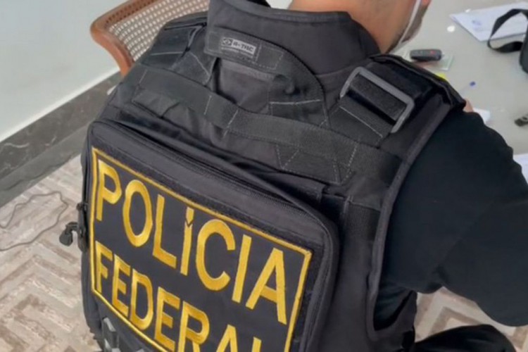 PF faz ação contra tráfico de armas para grupos de extermínio do Rio