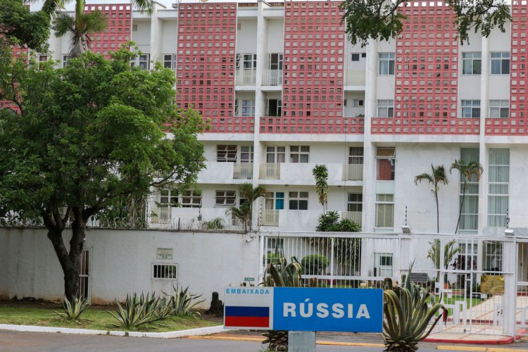 Fachada da embaixada da Rússia em Brasília