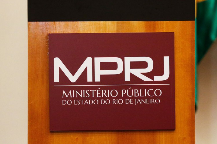 Promotores de Justiça do Ministério Público do Estado do Rio de Janeiro (MPRJ) falam sobre investigações da operação policial no Jacarezinho que levaram à denúncia de policiais civis por homicídio doloso e fraude processual.