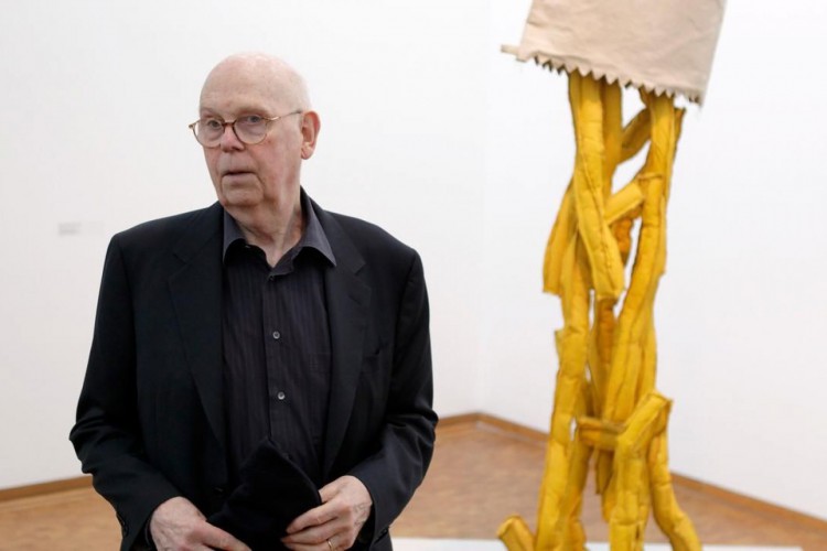 Claes Oldenburg faleceu nesta segunda-feira, 18 de julho