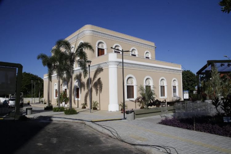 Memorial é localizado no prédio da antiga Cadeia Pública e da Casa da Câmara dos Vereadores, em Cascavel (CE).