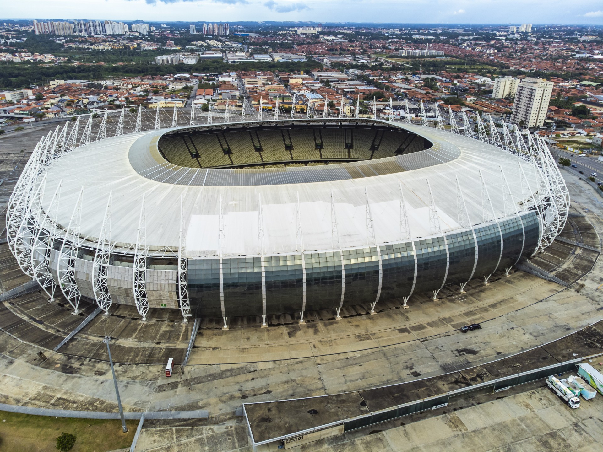 Cadeiras do Castelão têm sido danificadas com frequência (Foto: FCO FONTENELE)