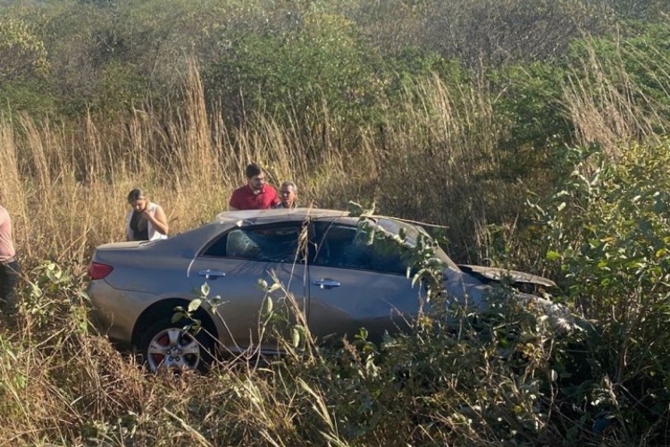 Motorista de veículo particular morreu após colisão com van na CE-366, próximo a Santa Quitéria