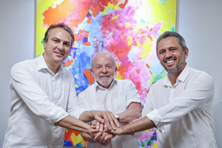 ￼ O senador Camilo Santana e o governador Elmano de Freitas estão entre os cearenses que integrarão comitiva de Lula na China