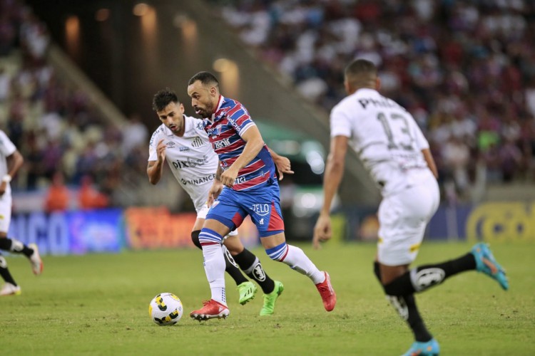 Fortaleza e Santos ficaram no 0 a 0, na Arena Castelão.