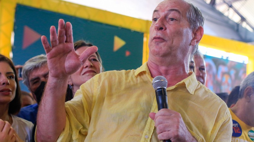 Ciro Gomes na convenção do PDT que lançou Roberto Cláudio ao governo ...