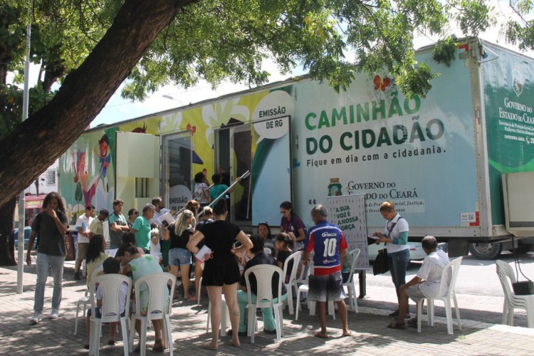 Entre o domingo, 24, e o sábado, 30, Caminhão do Cidadão atenderá dez comunidades em seis municípios cearenses