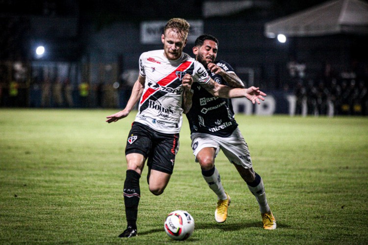 Tubarão foi batido pelo Leão em Belém