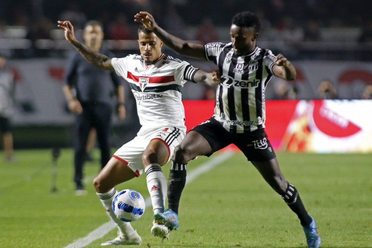 Ceará perdeu por 1 a 0 para o São Paulo, no Morumbi, no jogo de ida das quartas de final da Sul-Americana. 