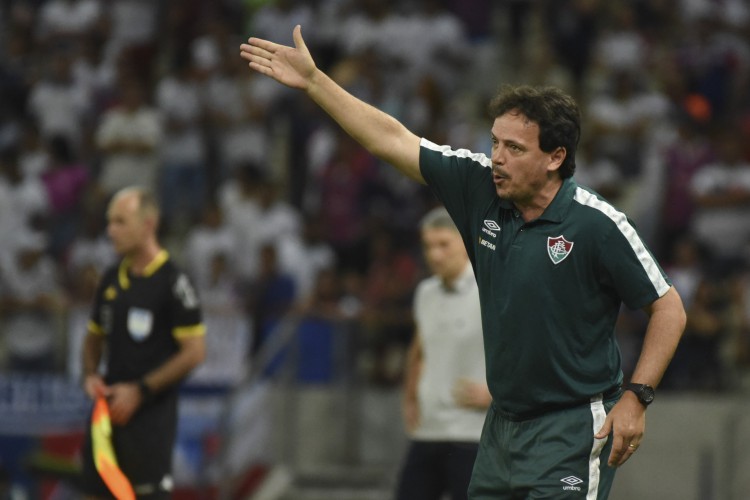 Técnico Fernando Diniz no jogo Fortaleza x Fluminense, na Arena Castelão, pela Copa do Brasil