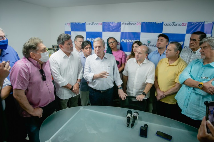 Segunda convenção que PSDB realizou, essa pelos simpatizantes de Roberto Cláudio. Tasso Jereissati, Roberto Cláudio, Domingos Filho, Amarílio Macêdo, Dr. Cabeto, Régis Medeiros, Luiz Pontes