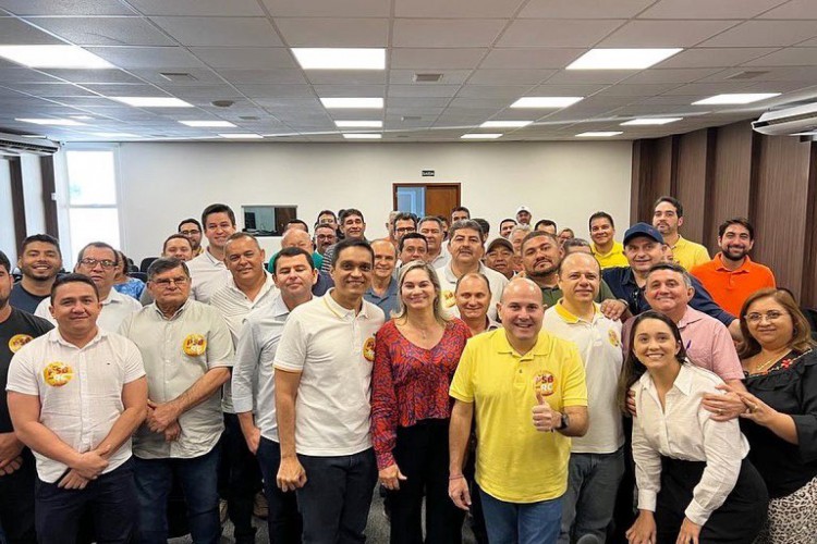  Cúpula do PSB reuniu prefeitos e o candidato Roberto Cláudio, do PDT