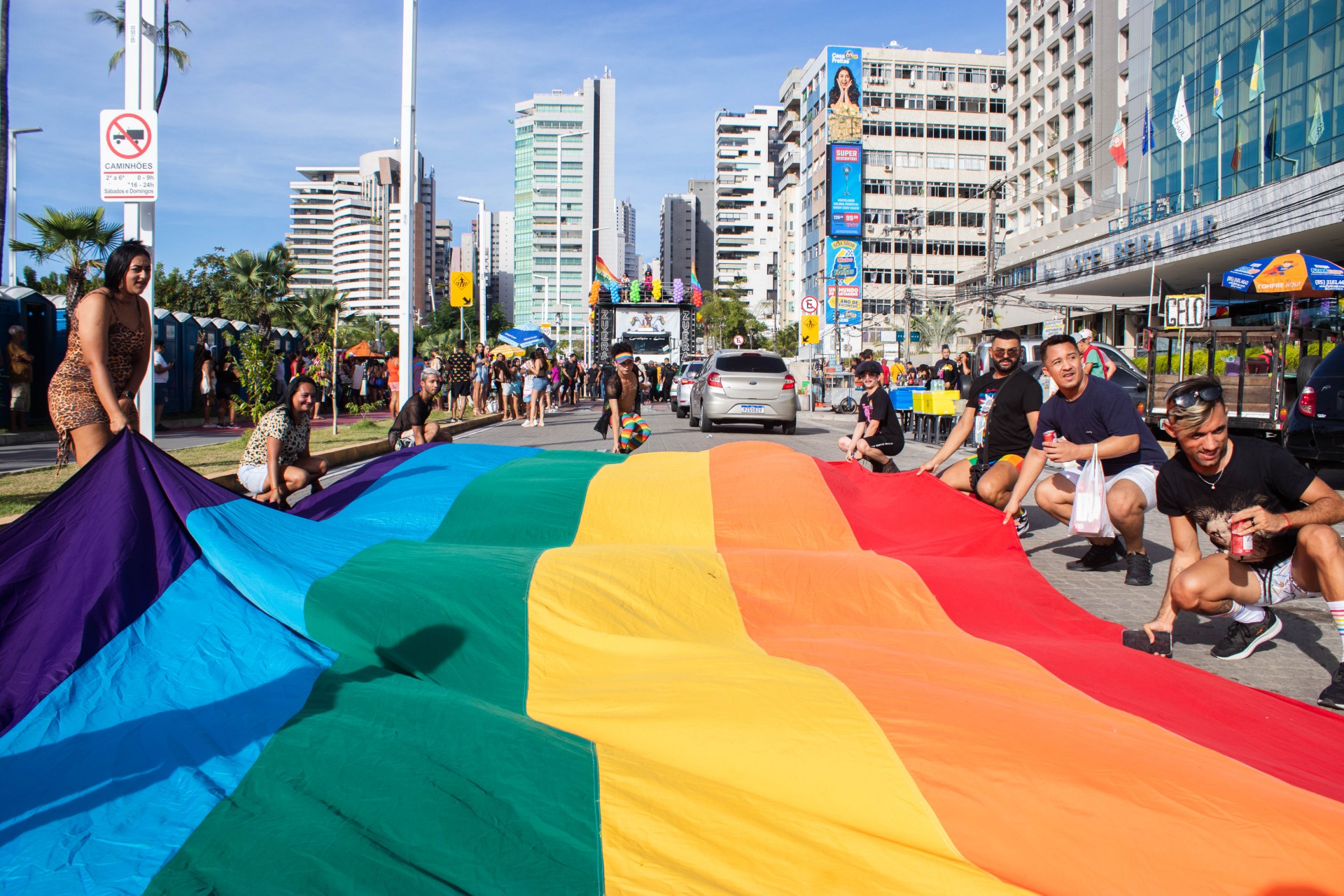 ￼ PARADA pela diversidade sexual é uma forma de reduzir o preconceito (Foto: FERNANDA BARROS)