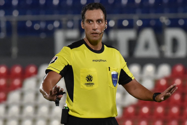 Fernando Rapallini foi o árbitro escalado para apitar o duelo entre Ceará e São Paulo pelo jogo de volta das quartas de final da Sul-Americana. 