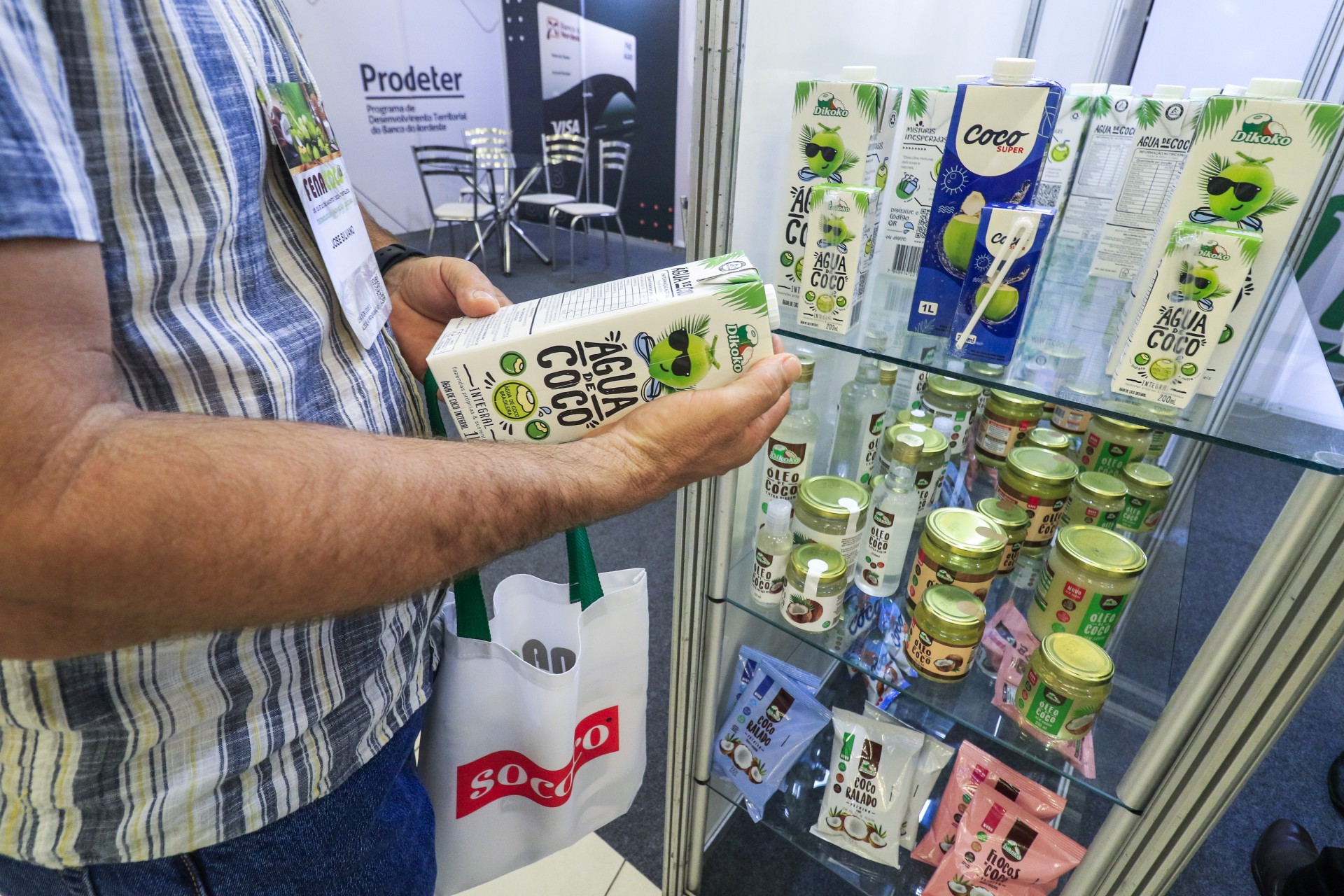 ￼FEIRA Nacional do Coco, em Fortaleza, debate ampliação do mercado do coco no País (Foto: Thais Mesquita)