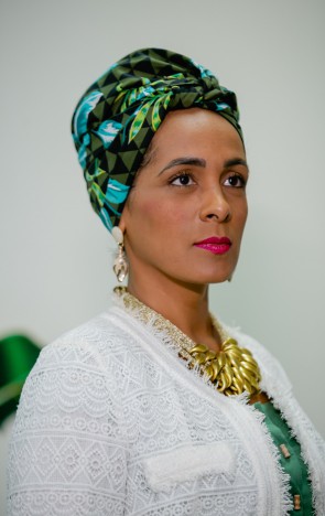 Lívia Sant’anna, prootora na Bahia, é uma das únicas mulheres negras do sistema de Justiça do Brasil a pautar questões raciais na prática jurídica (Foto: Aurelio Alves)