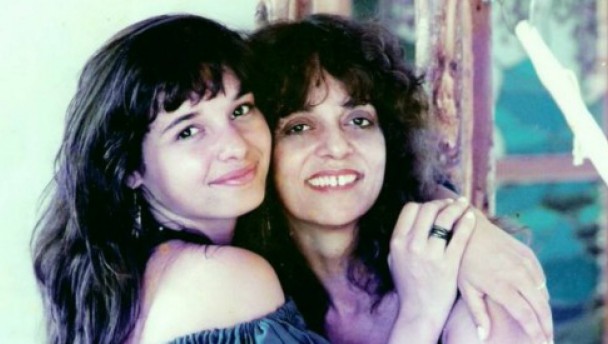 Gloria Perez e a filha Daniella Perez, assassinada em 1992