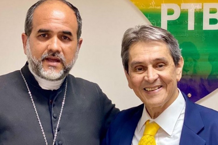 Padre Kelmon e Roberto Jefferson, companheiros de partido.