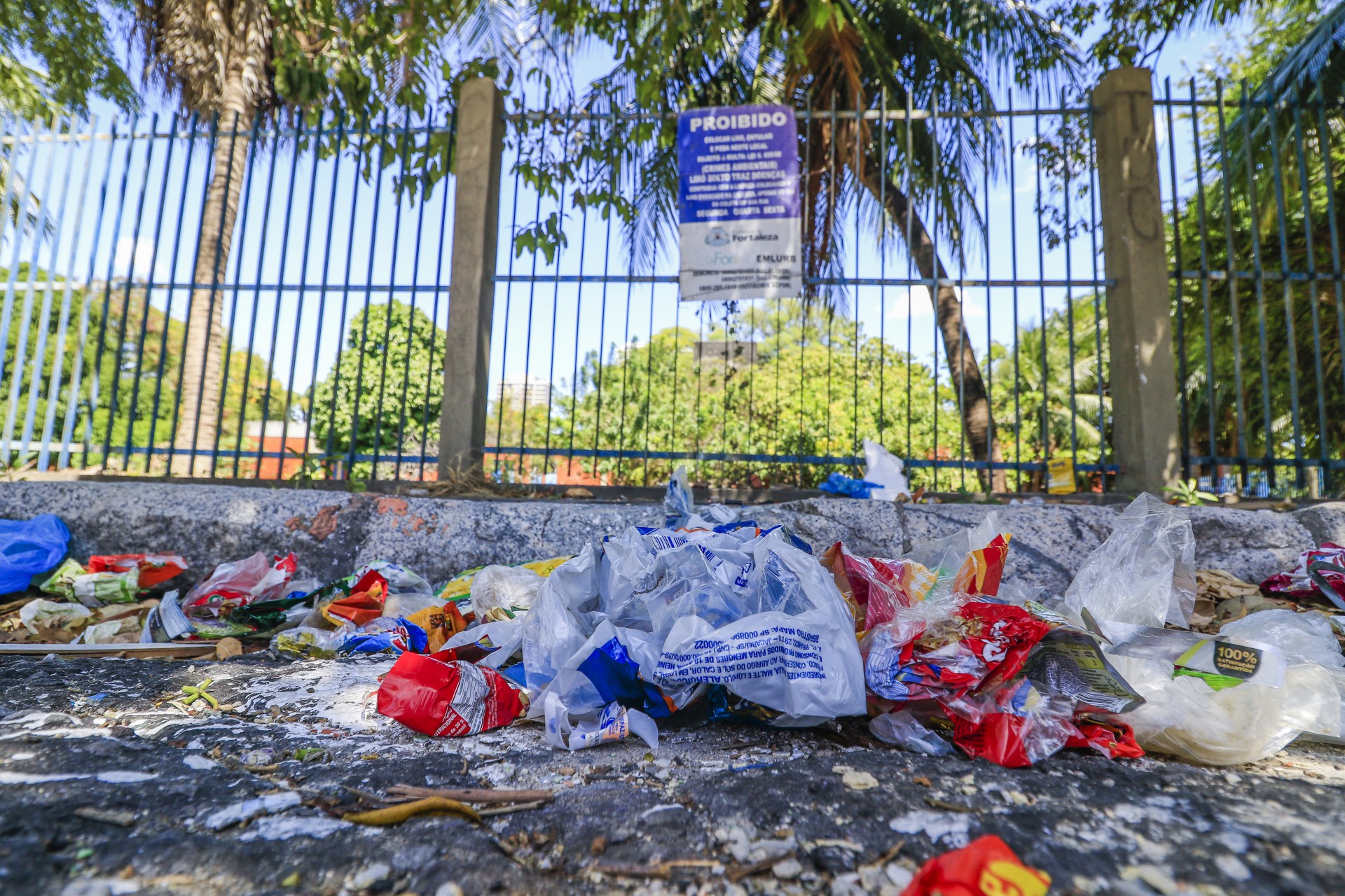 ￼Taxa para custear manejo do lixo em Fortaleza é objeto de disputa (Foto: Thais Mesquita)