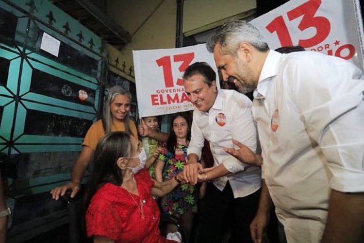 Camilo e Elmano durante ato de campanha na cidade de Chorozinho