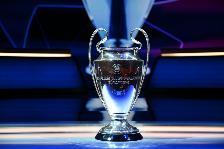 Taça da Champions League em sorteio da Uefa