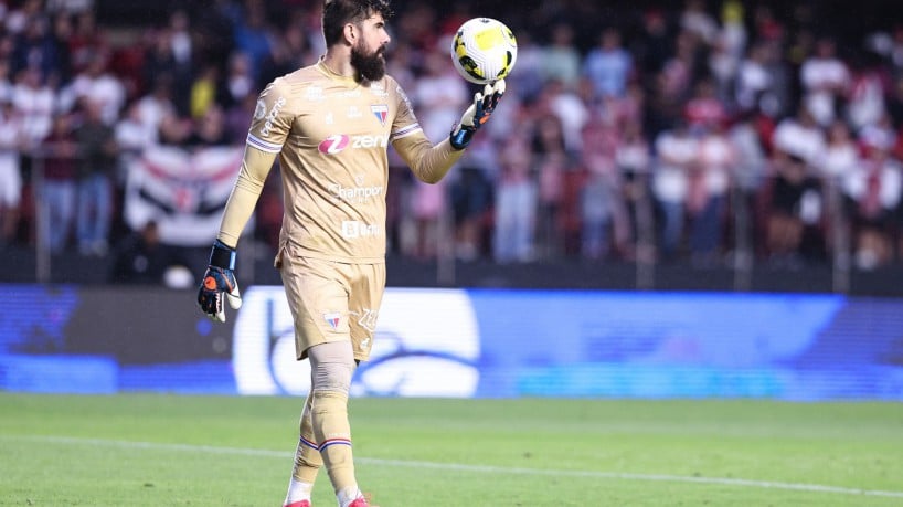 Fernando Miguel, goleiro titular do Fortaleza