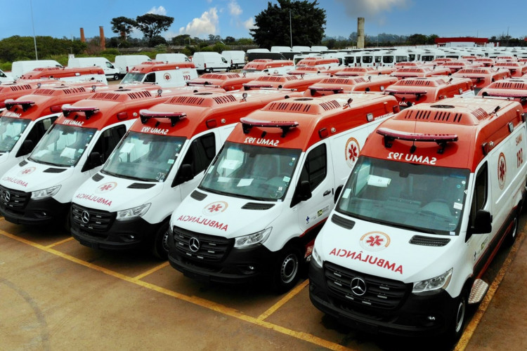 A Revolution do Brasil Adaptação Veicular, empresa responsável pela transformação dos furgões em ambulância, faz parte do Programa Mercedes-Benz VanPartner