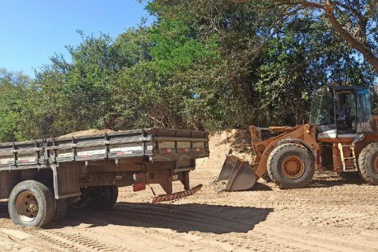 Suspeitos foram encaminhados para unidade da Polícia Federal, em Fortaleza

