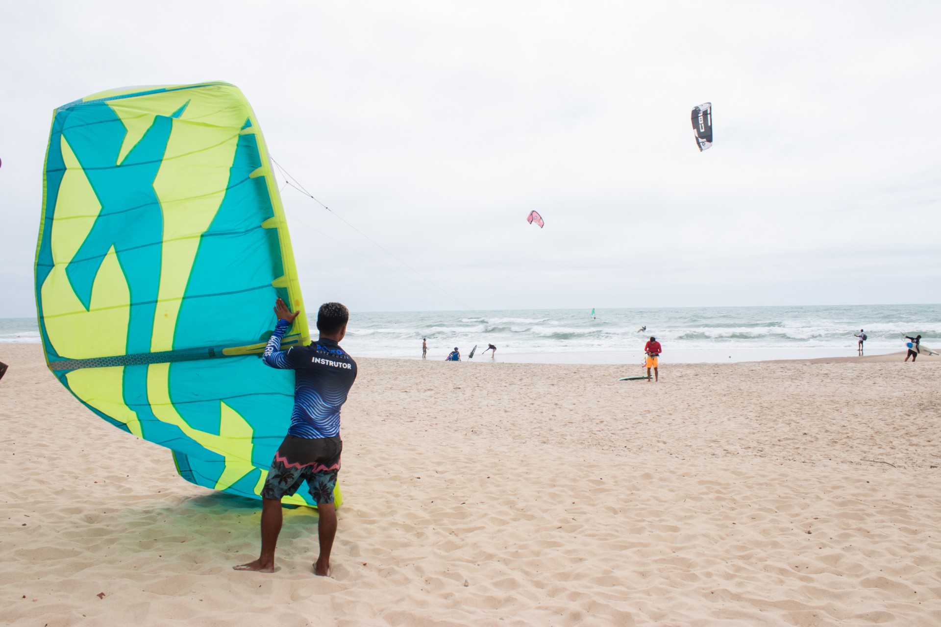 Exceto por um ponto, toda a Praia do Futuro está liberada para banho, mas no litoral Oeste de Fortaleza quase todos os pontos estão poluídos