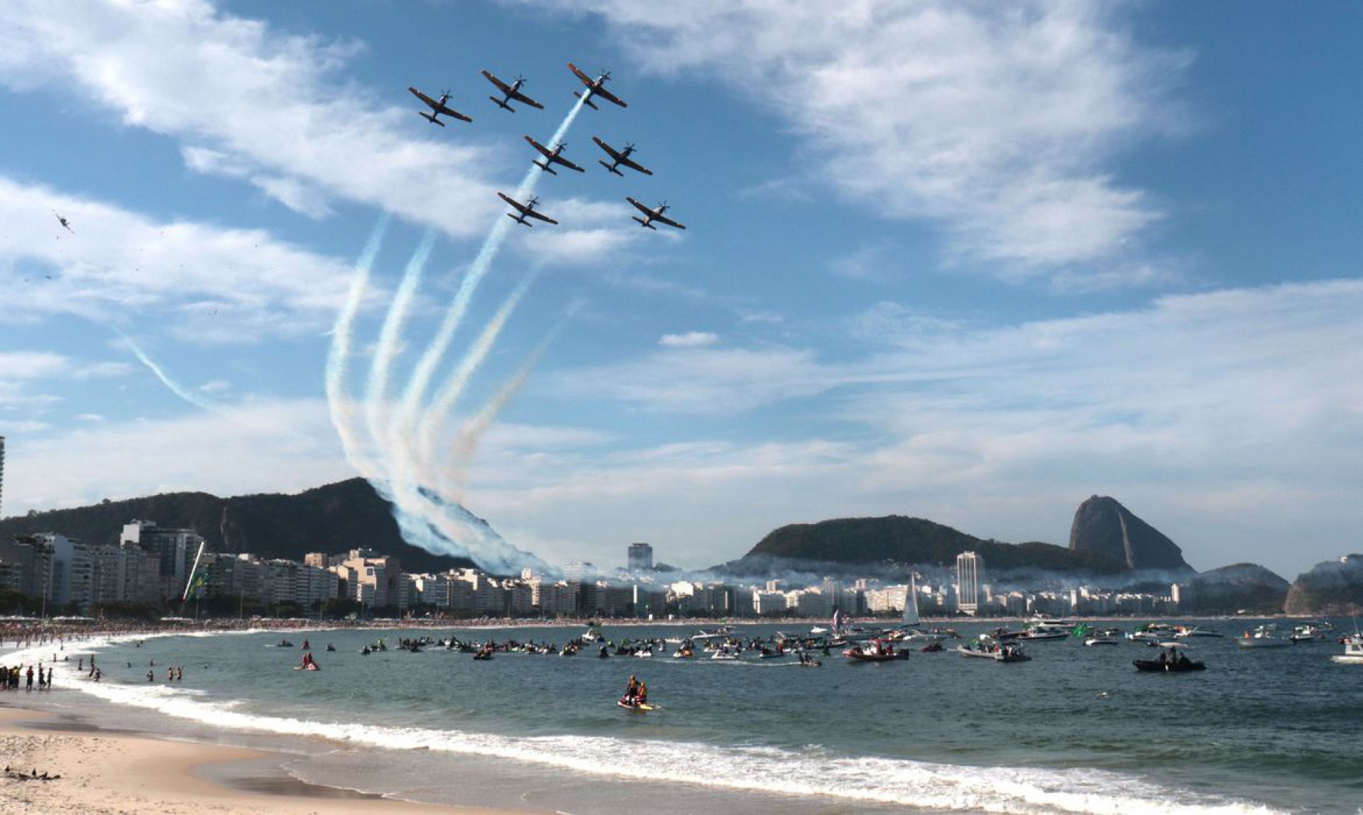 Apresentação da Força Aérea, da chamada Esquadrilha da Fumaça, no 7 de setembro de 2022, em evento com participação de Bolsonaro(Foto: Vladimir Platonow/Agência Brasil Política)